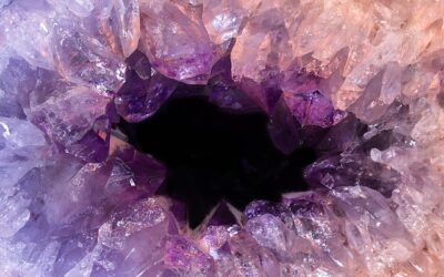 LOS CRISTALES A TRAVÉS DE LOS OJOS DE GAIA