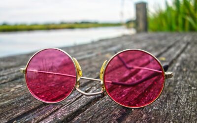 LAS GAFAS DE CRISTAL ROSA